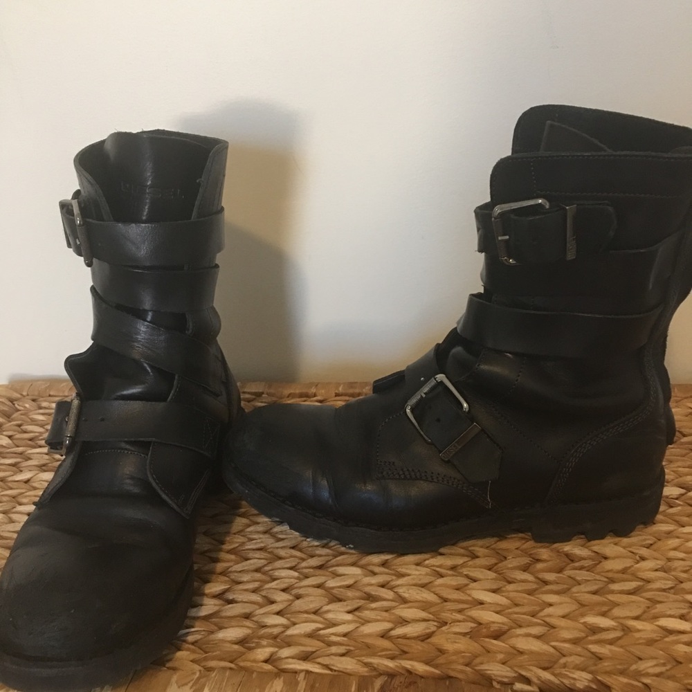 Diesel boots